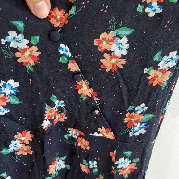 Zara floral dress - Picture 4 of 5